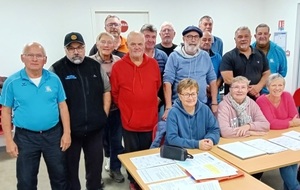 UN NOUVEAU BUREAU pour la Pétanque Lamballaise