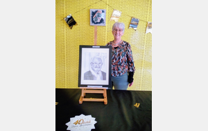 Nelly Guéguen et son portrait de Jean Colin